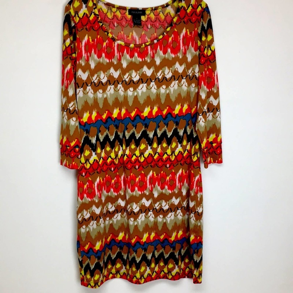 Focus's soft, smooth, comfortable, wrinkle-free, machine-washable dress size S
